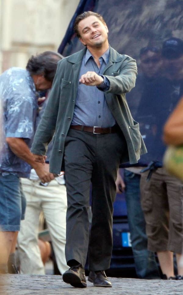 Leo Strutting meme template
